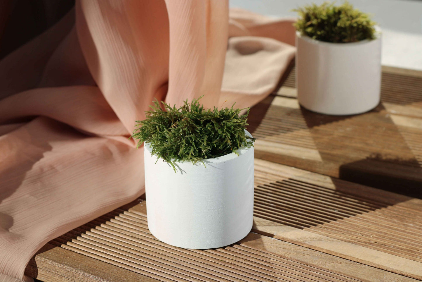 WHITE CONCRETE CYLINDER TEALIGHT HOLDER, CONCRETE CYLINDER POT